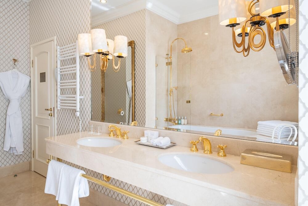 Superior Room with SPA access - Photo 11