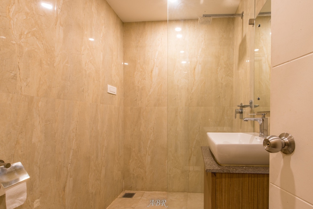 Premium Room - Photo 8