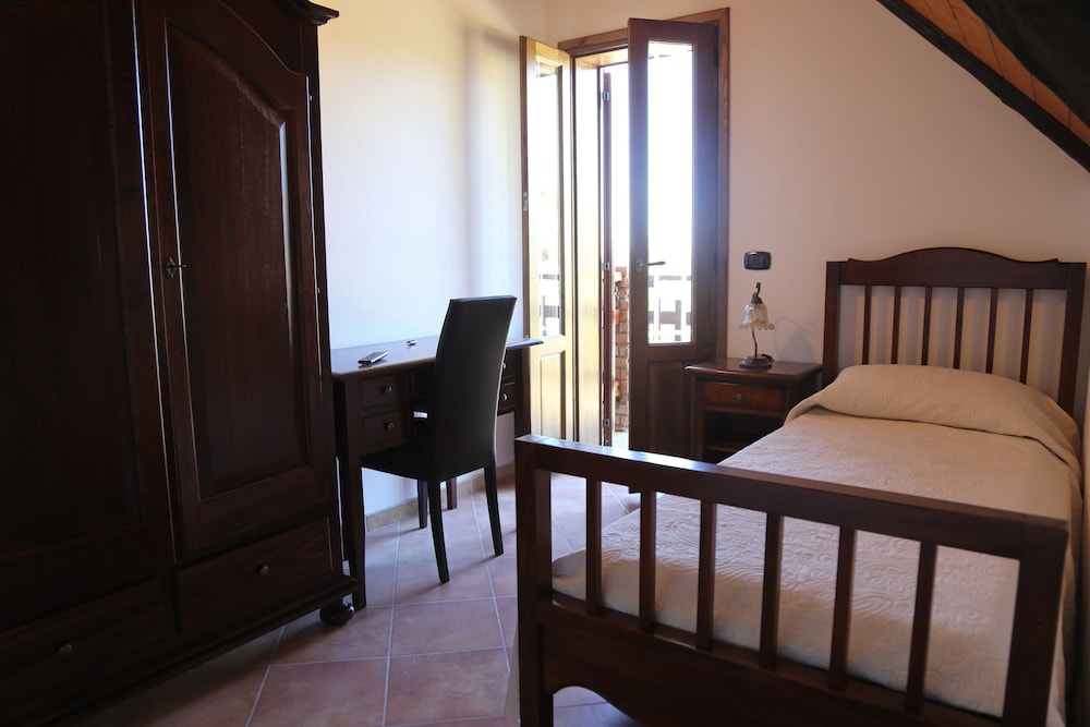 Deluxe Single Room, Mountain View photo 1