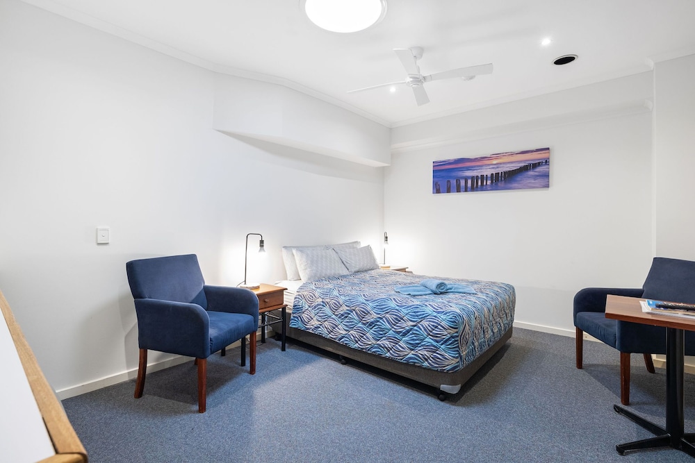 Internal Queen Room photo 1