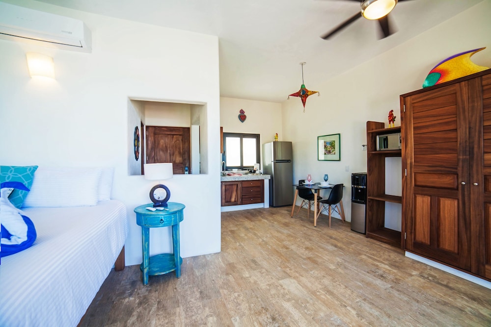 Casitas #1 #4 #5 #8 photo 2
