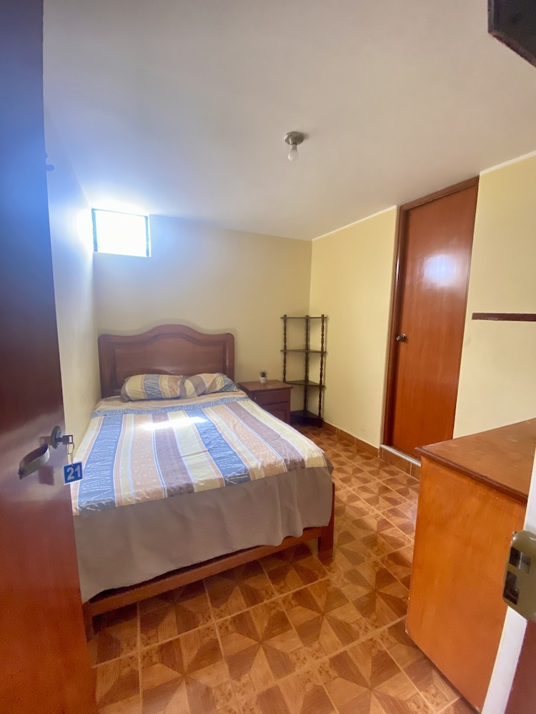 Basic Room, 1 Double Bed photo 2