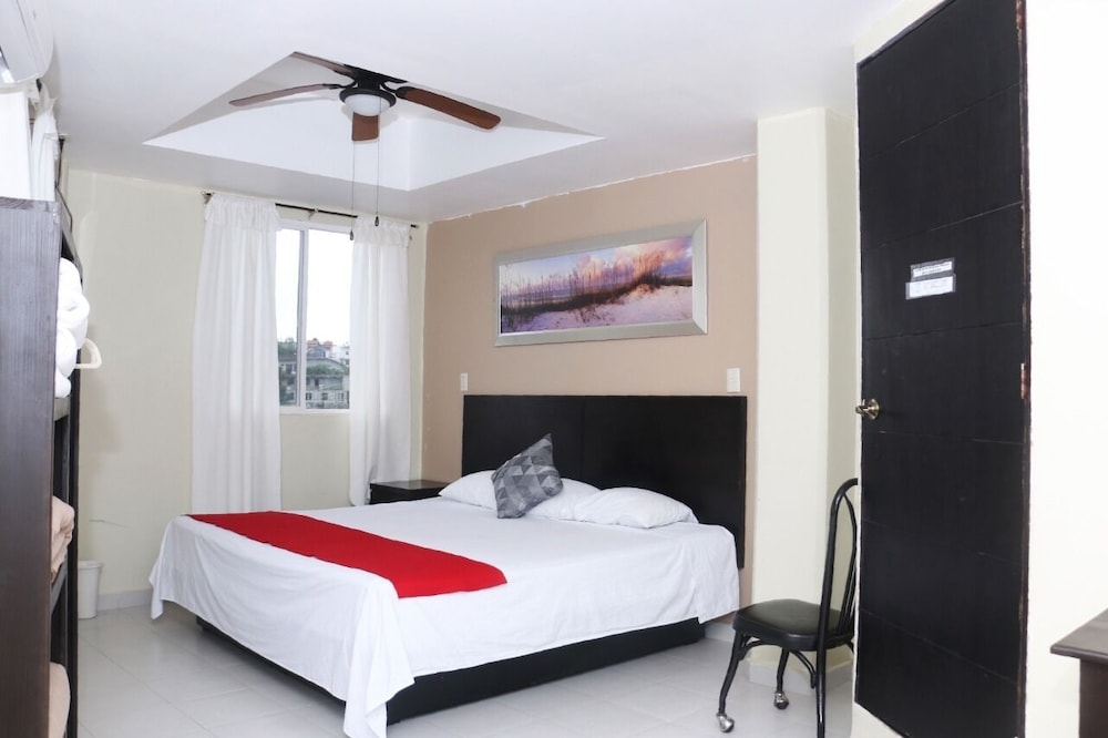 Standard Twin Room, City View