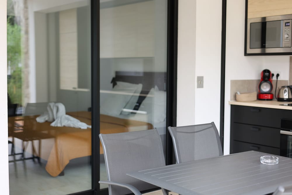 Premium Studio, Garden View (Rez-de-jardin ) photo 2