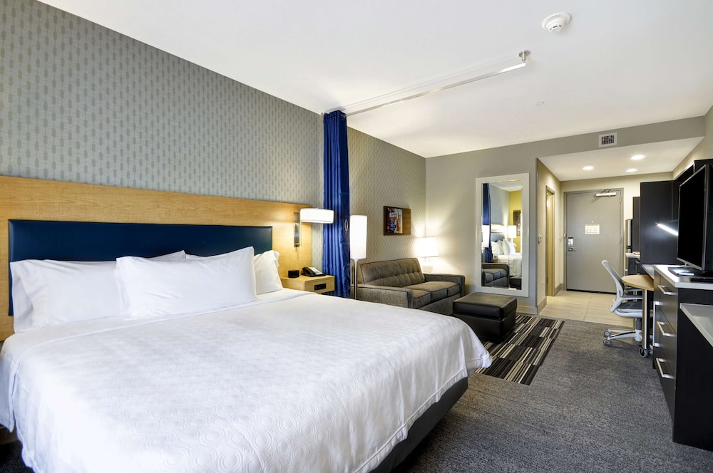 Studio Suite, 1 King Bed, Non Smoking