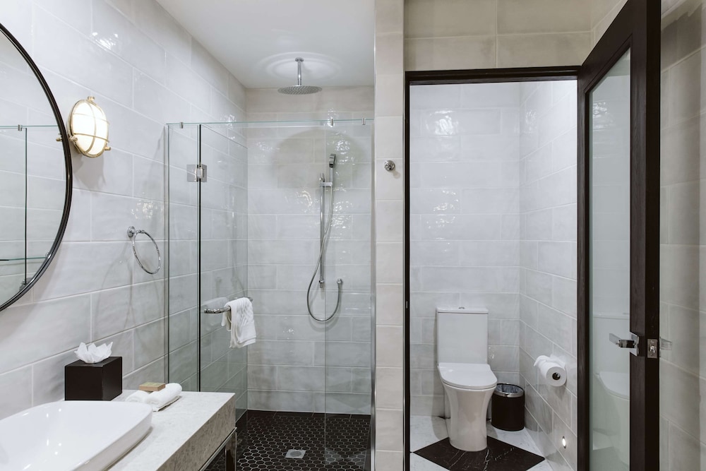 Available room