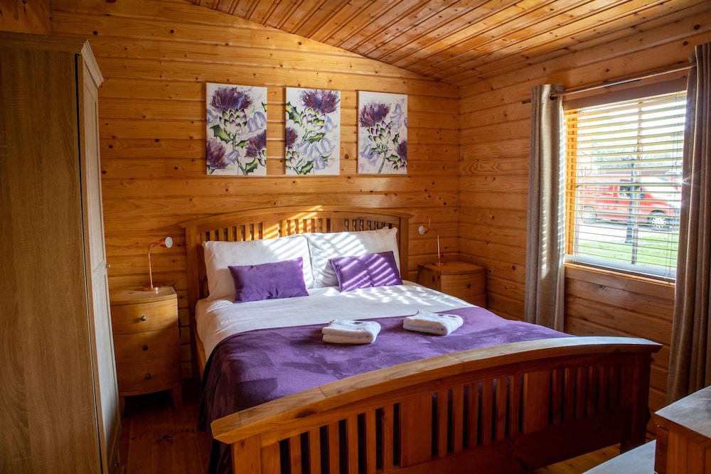 Cabin, 2 Bedrooms (Beech Lodge Log Cabin) photo 3
