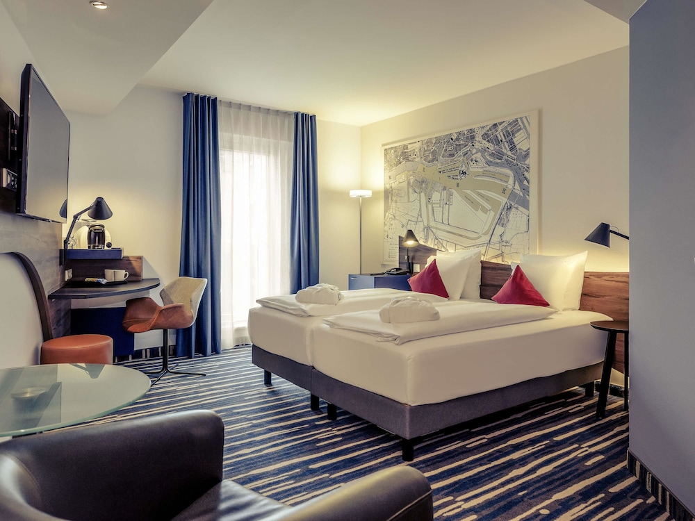 Privilege Room with King Size Bed, Courtyard Location