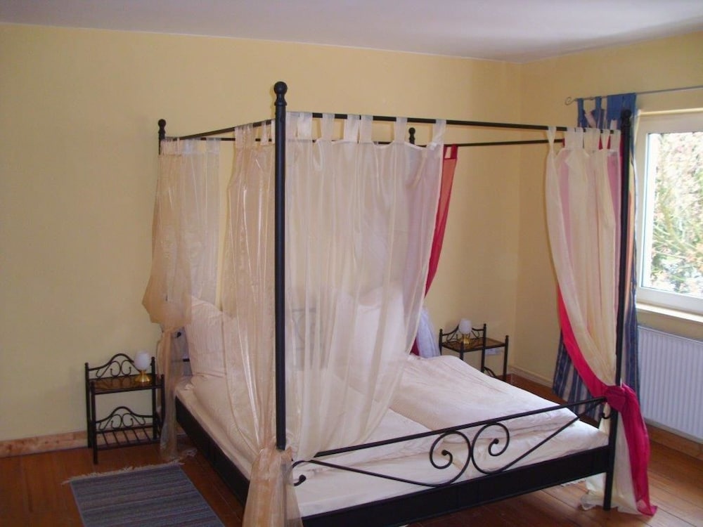 Double Room, Shared Bathroom photo 1