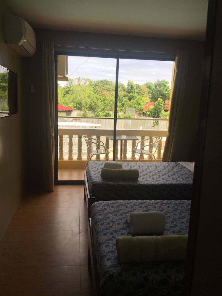 Deluxe Double or Twin Room photo 2