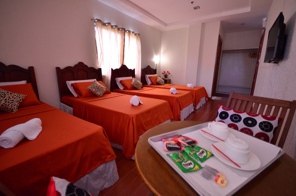 Family Room, 1 Bedroom photo 3
