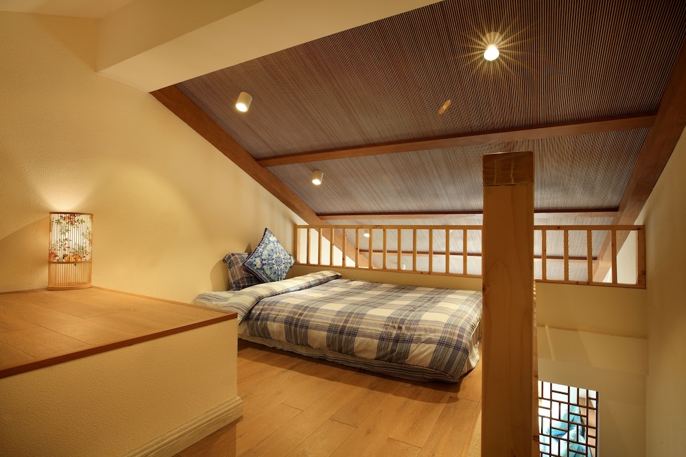 Family Triple Room, Multiple Beds, Non Smoking, Hill View photo 2