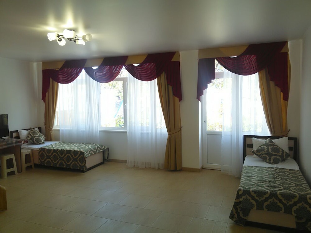 Basic Quadruple Room photo 1