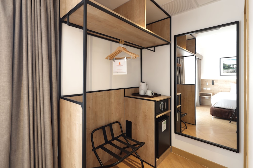 Superior Room, 1 King Bed, Terrace photo 2