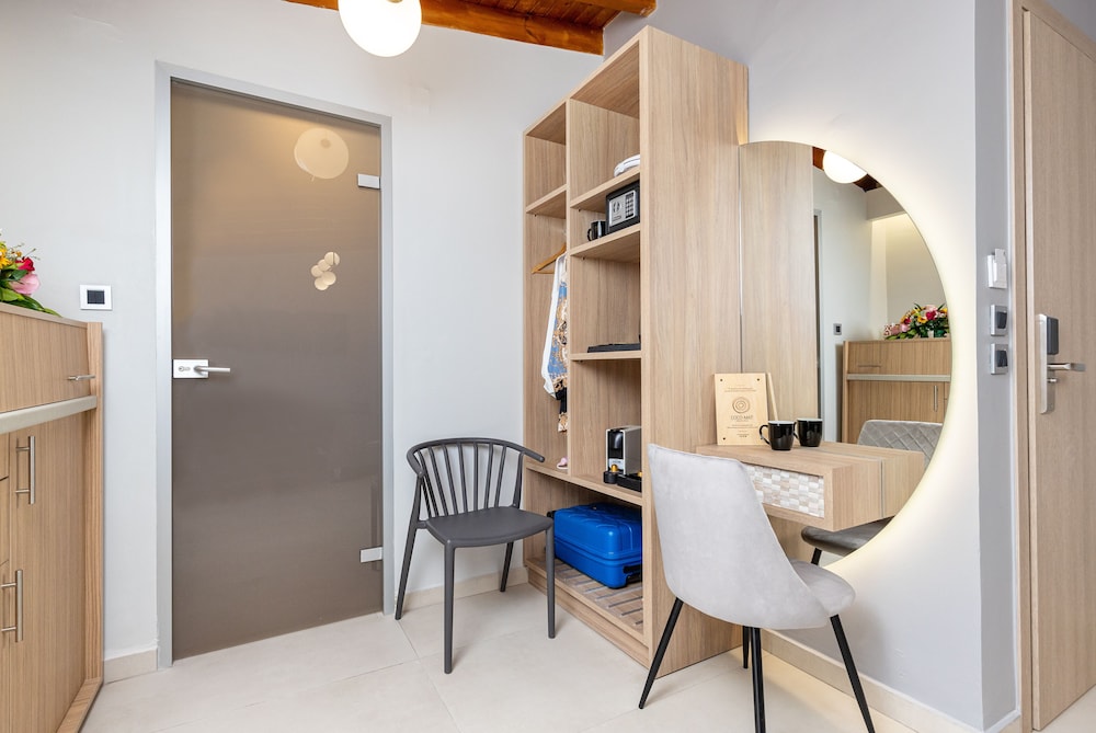 The Loft - Private Terrace Deluxe Suite
