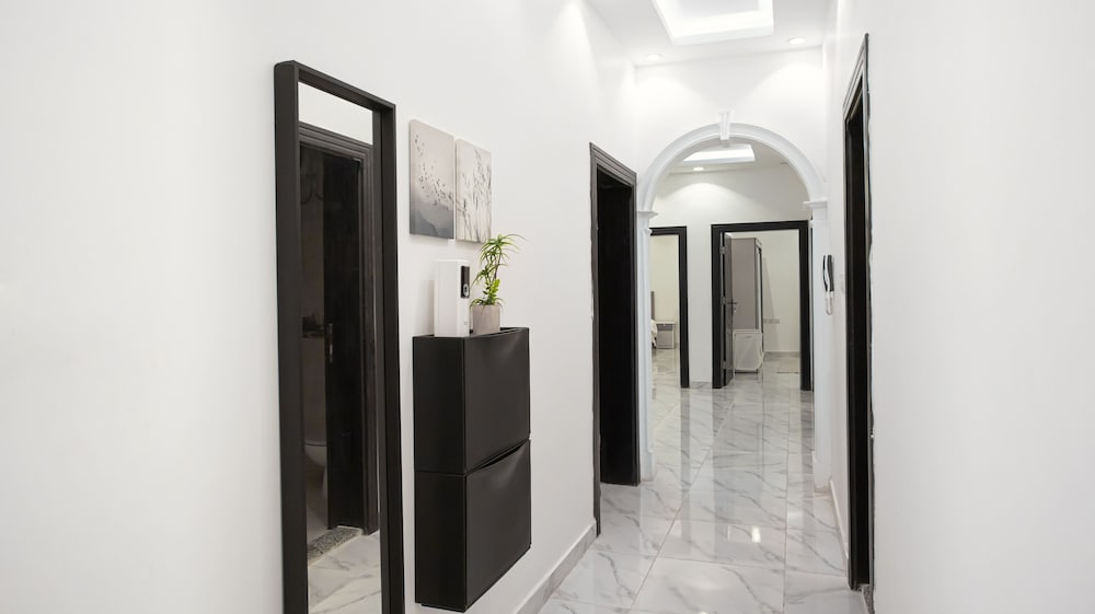 Family Apartment photo 2