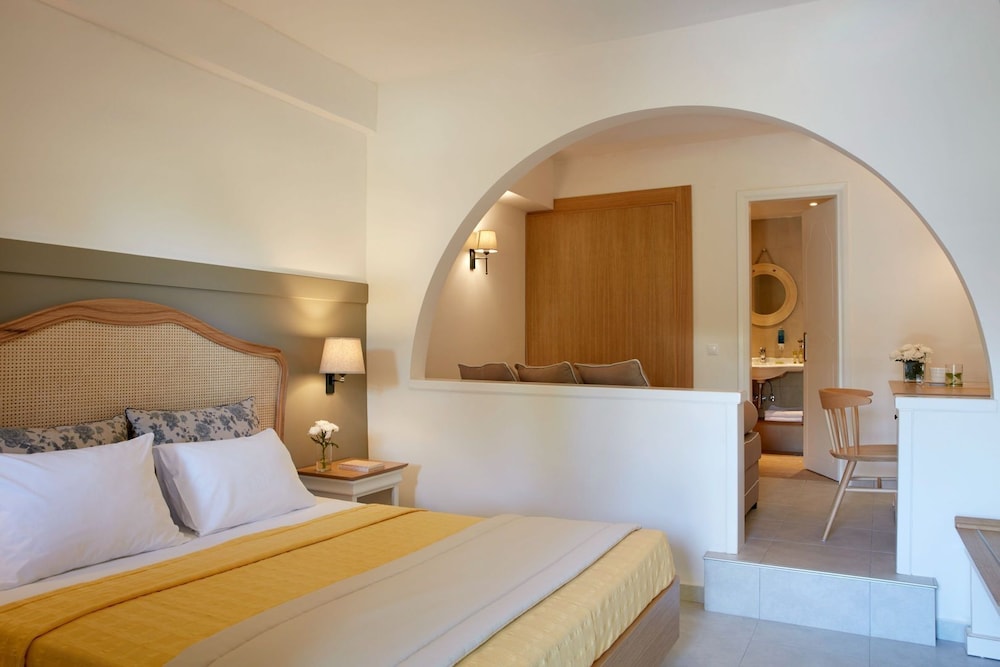 Elegant Room - Photo 2