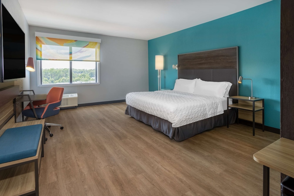 Room, 1 King Bed, Accessible, Bathtub photo 3