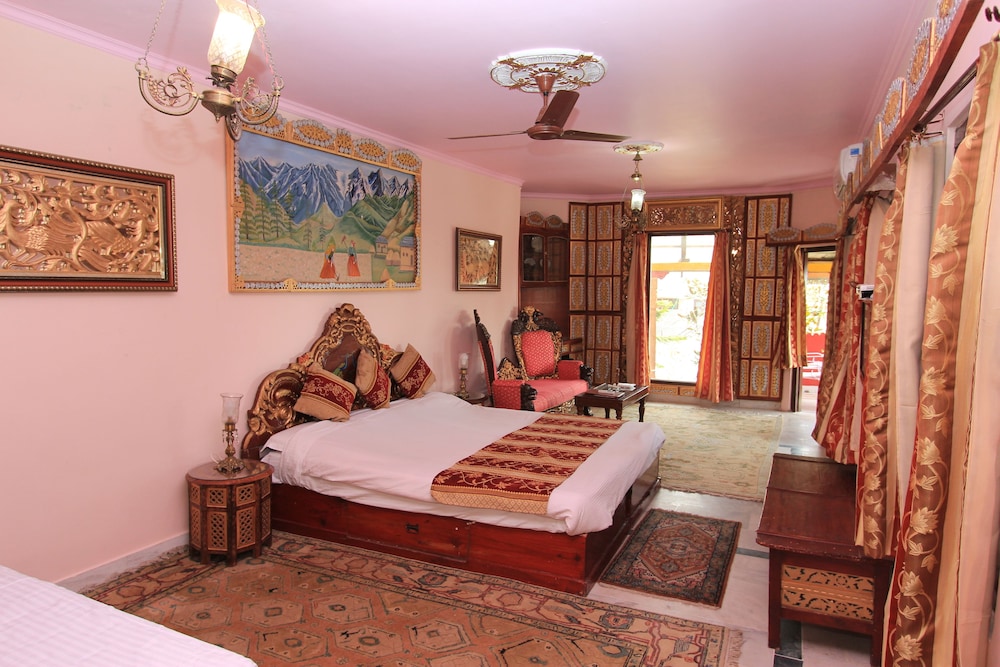 Deluxe Room - Photo 3
