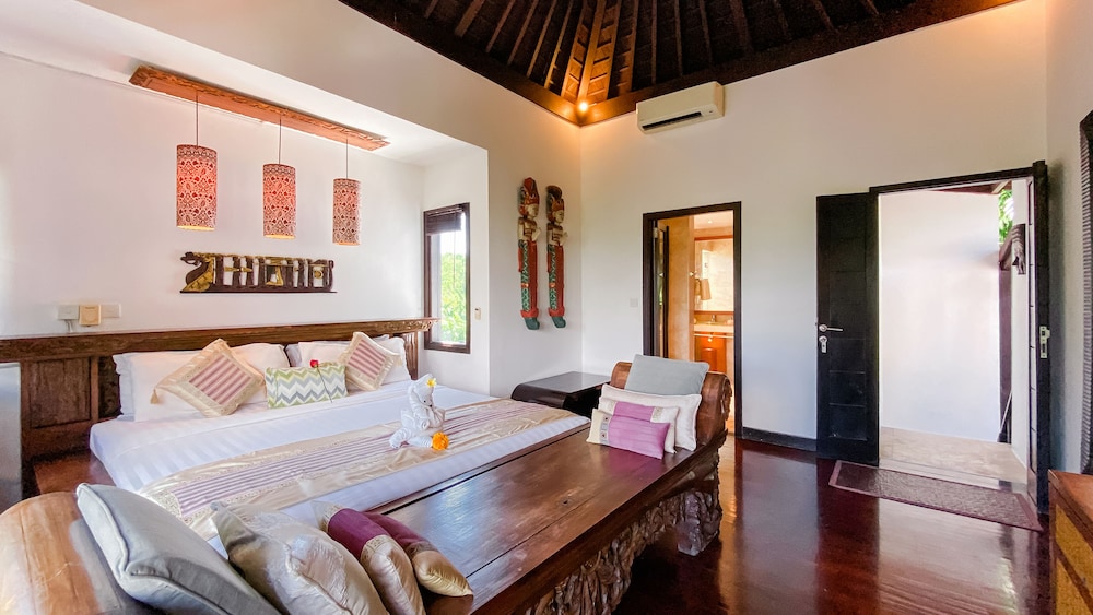 Villa, 1 Bedroom, Pool View photo 2