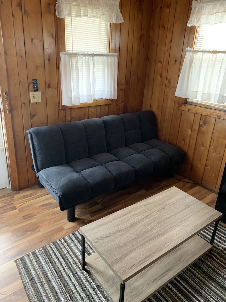 Standard Room, 2 Queen Beds photo 3