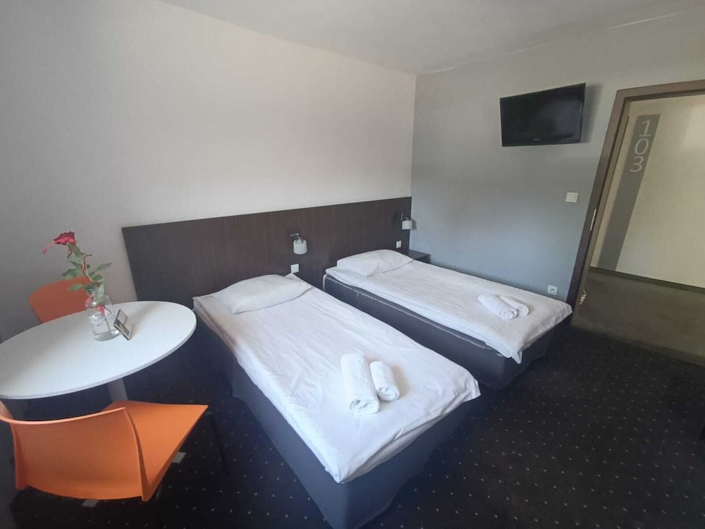 Double or Twin Room photo 1