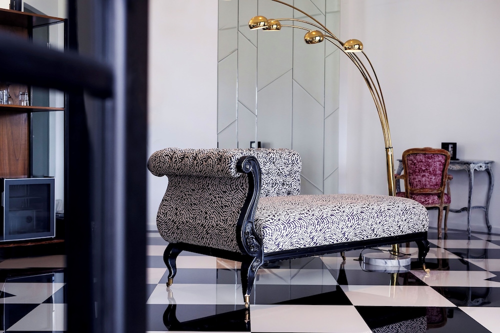 Design Room, 1 Queen Bed (La Dama Elegante), photo 6
