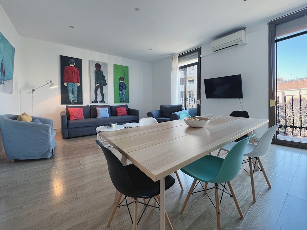 Apartment (4 Bedrooms)