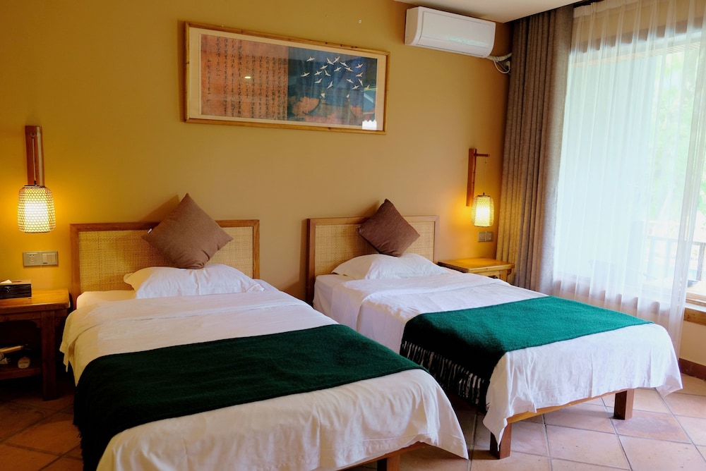 View Twin Room with Balcony photo 1