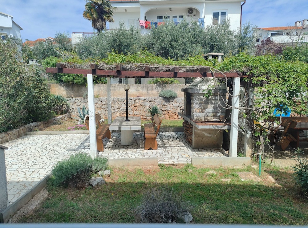 Apartment (Standard Two Bedroom Apartment with S)