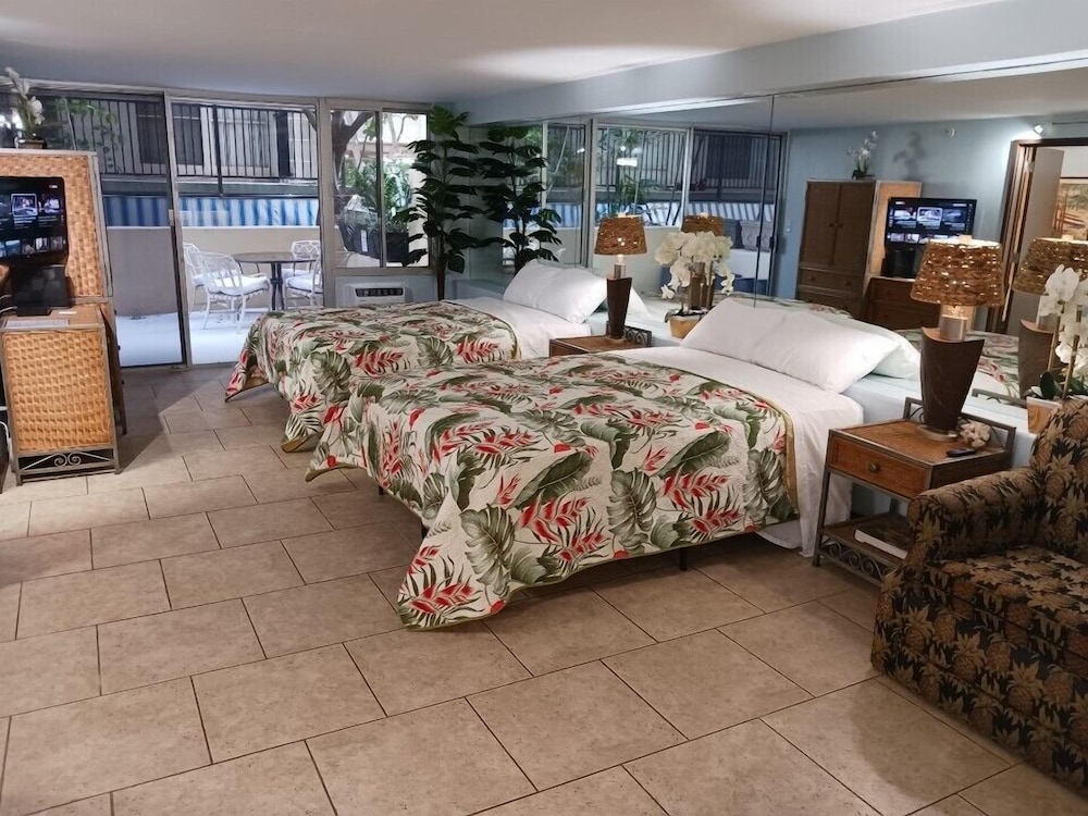 Signature Condo