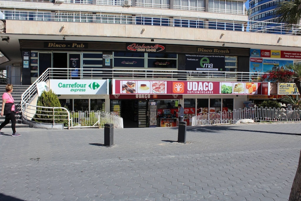 1 Sand, Sea, Sun, Afslapning og Spansk Cuisine, Billede 12