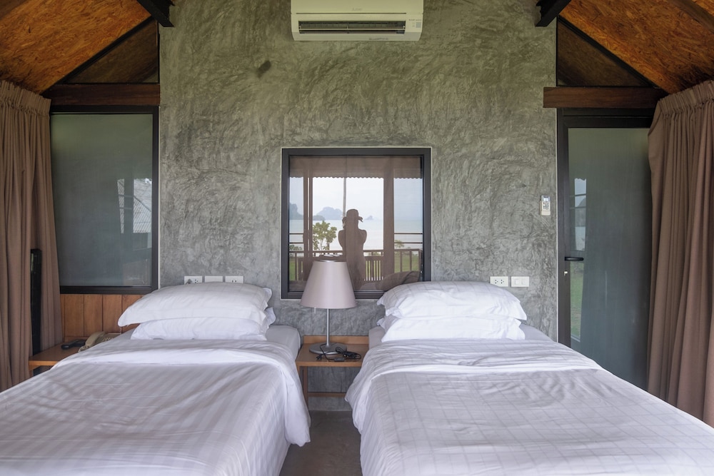 Balcony Villas Twin - Photo 13
