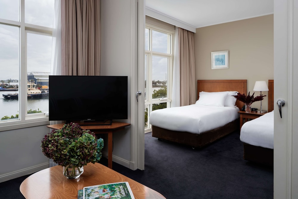 Twin Harbourside Suite photo 1