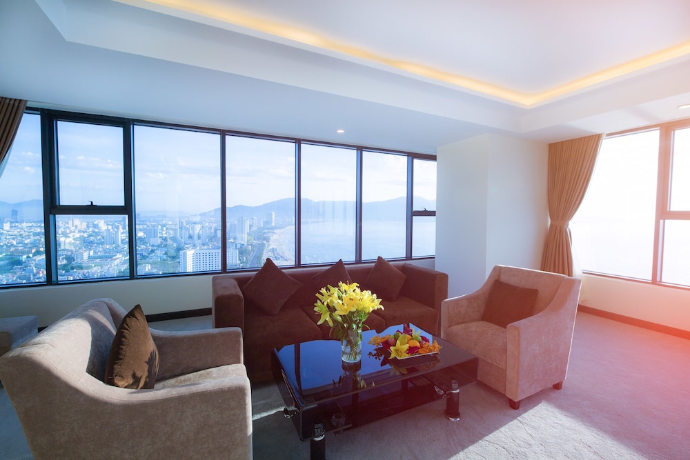 Grand Suite, Ocean View photo 3