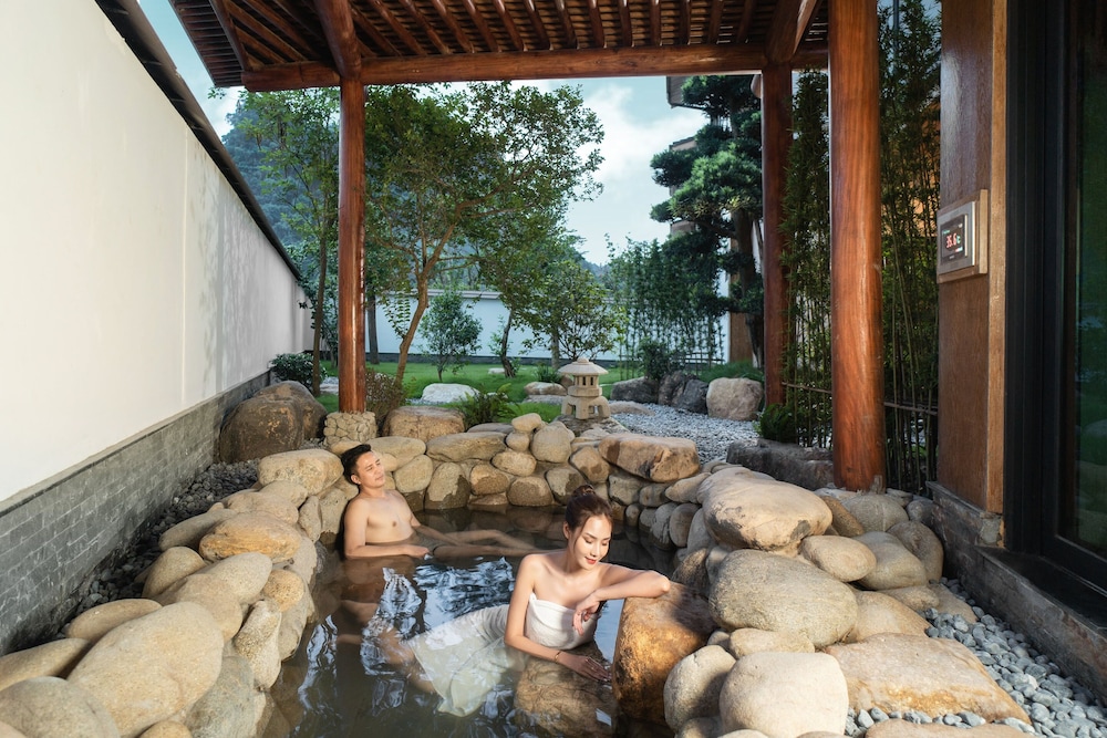 Yama Grand Suite 2 Bedroom photo 3