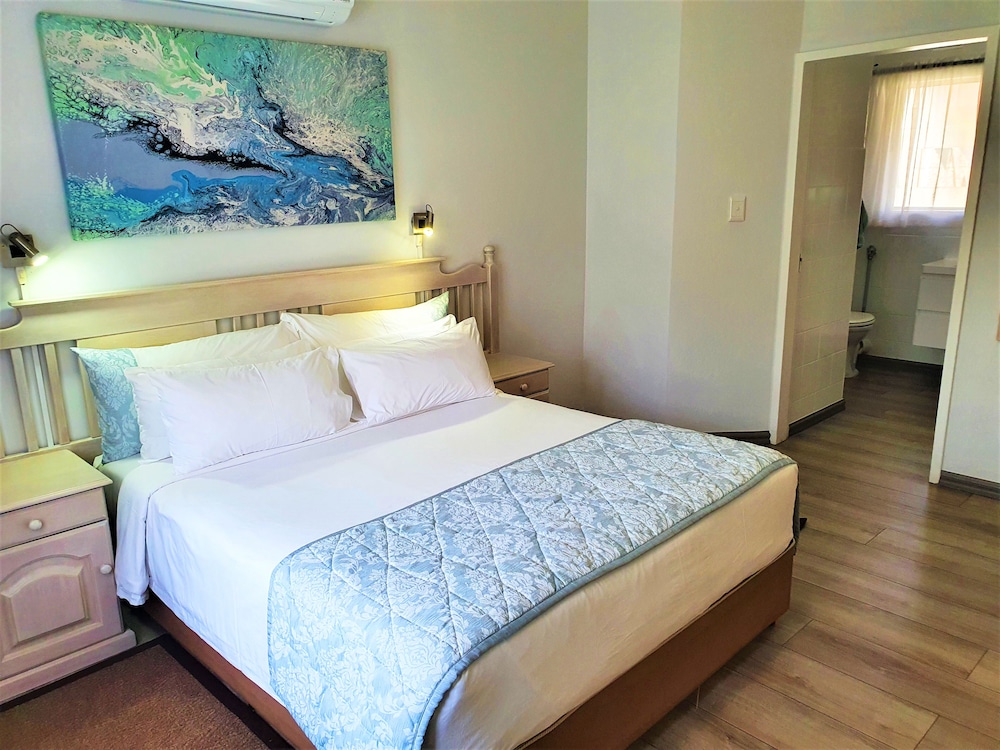 Chalet, 3 Bedrooms, 2 Bathrooms