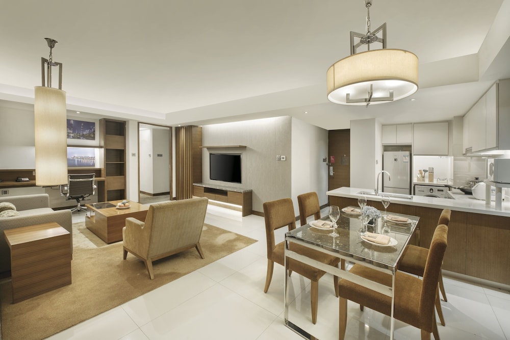 Suite, 2 Bedrooms, Kitchen (Dining)
