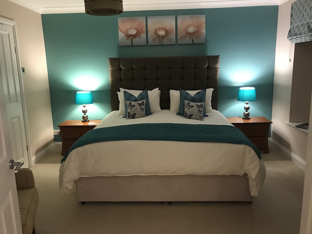 Superior Suite, Garden View photo 1