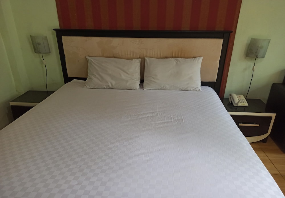 Standard Double Room - Photo 3
