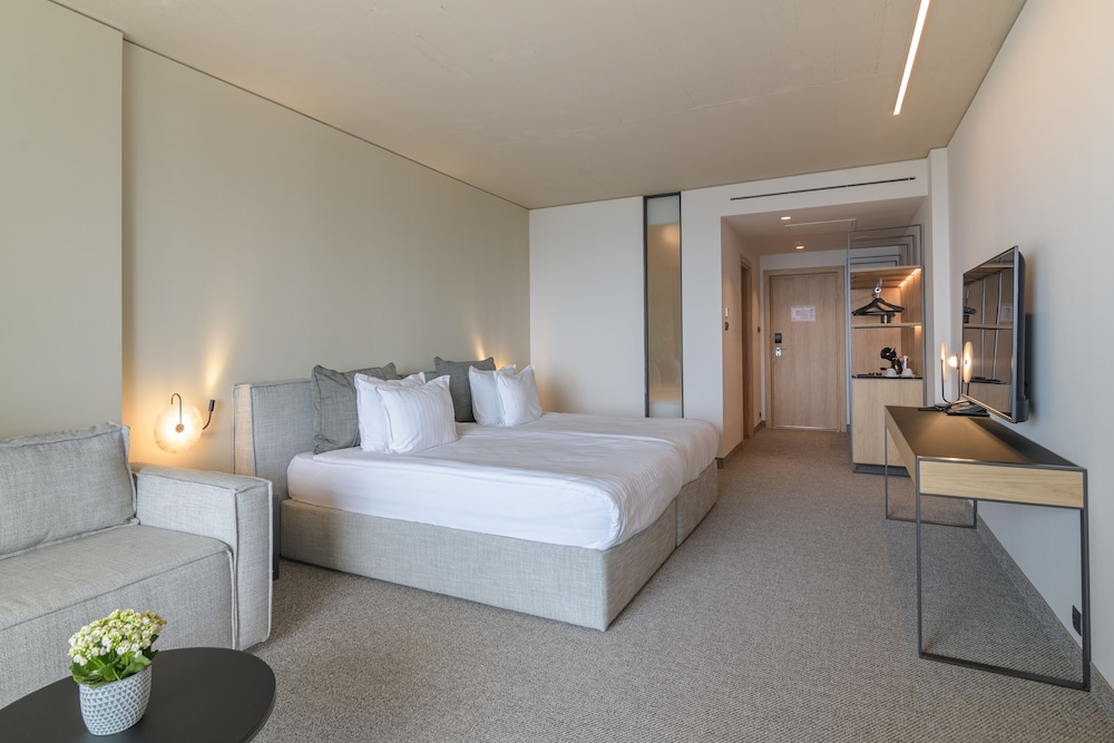 Executive Room, Park View - Photo 1