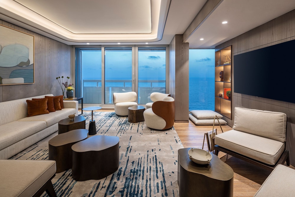 Club Suite, 1 Double Bed, Sea View - Photo 10