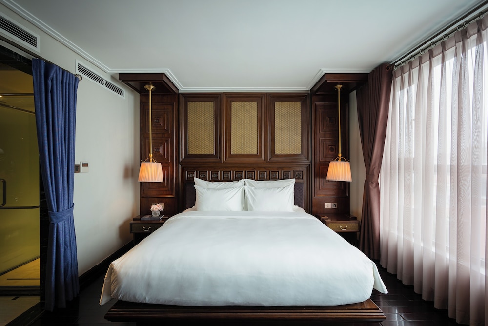 Haute Couture Suite Room thumbnail 6
