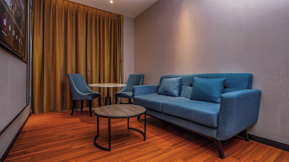 King Junior Suite Room - Photo 3