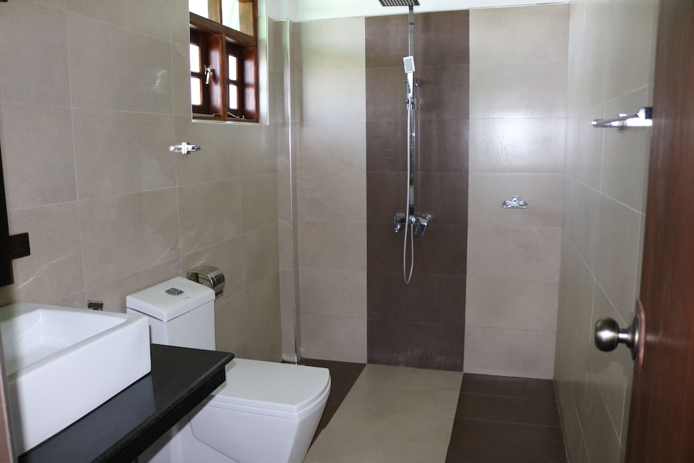 Superior Double Room, Lakeside photo 3