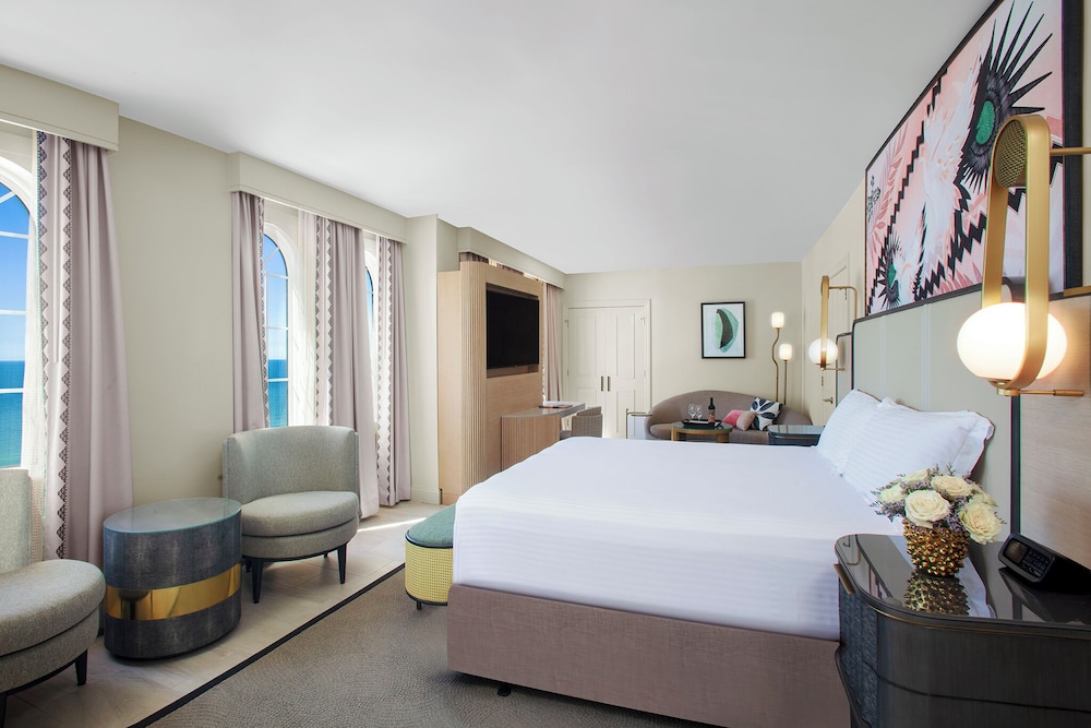 Penthouse (Gulf View Suite)