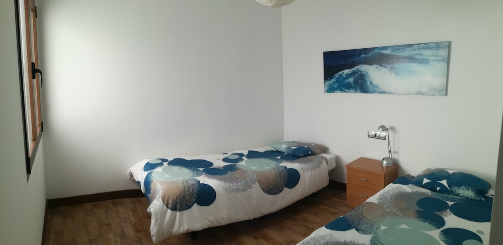 Shared Dormitory, Shared Bathroom (1 Bed In 2 Bed Dorm)