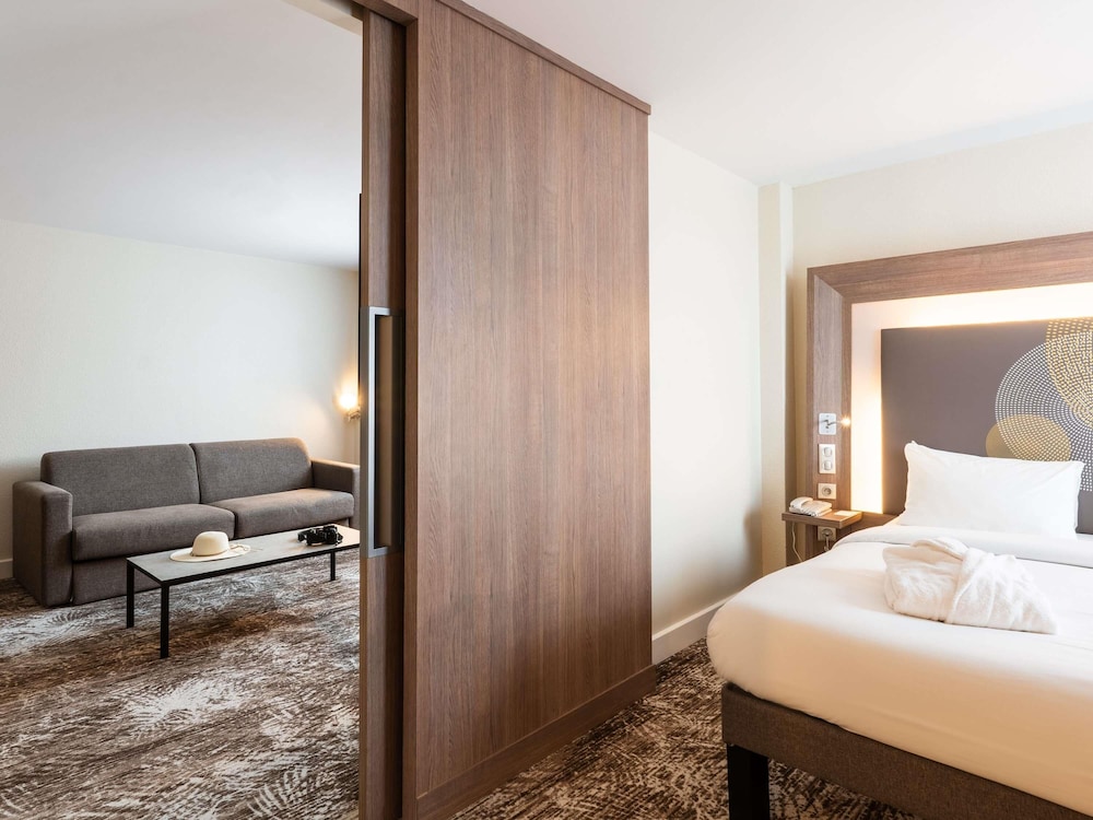 Suite, 1 King Bed