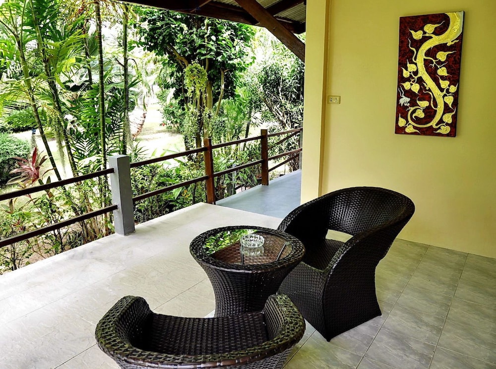 Deluxe Bungalow, 1 Bedroom, Garden View, Courtyard Area photo 3