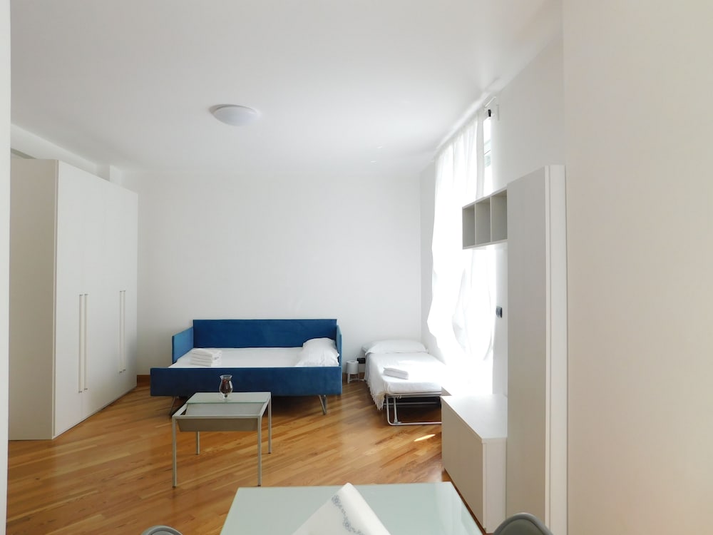 Standard Apartment (Studio - 011)